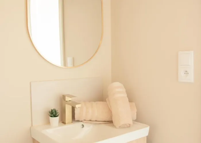 Meuble Le Refuge Dore Avec Netflix Апартаменты Homecourt